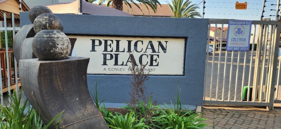 3 Bedroom Property for Sale in Verwoerdpark Gauteng