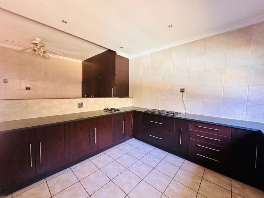 4 Bedroom Property for Sale in Verwoerdpark Gauteng