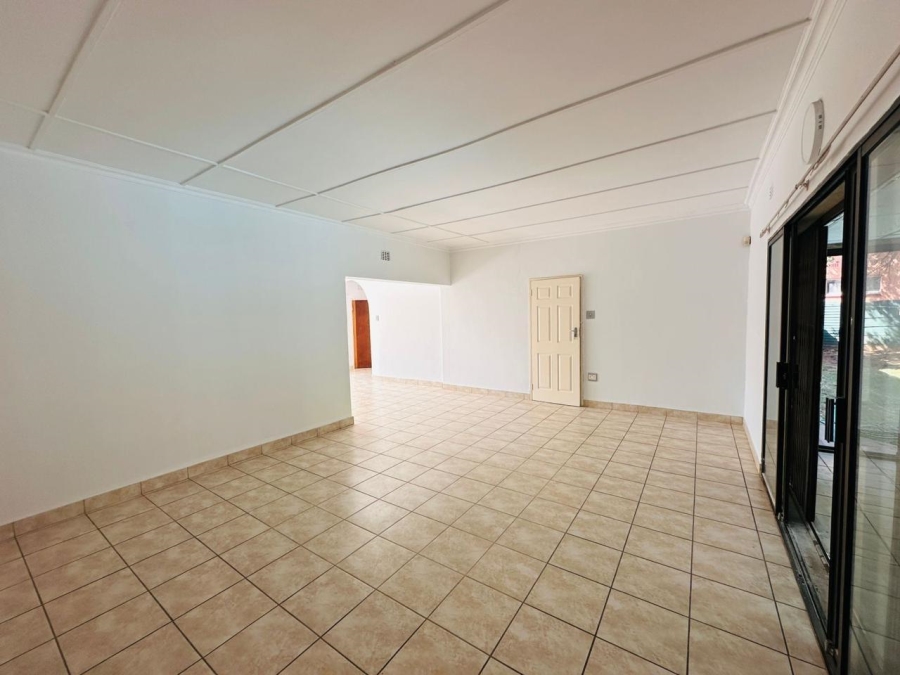 4 Bedroom Property for Sale in Verwoerdpark Gauteng