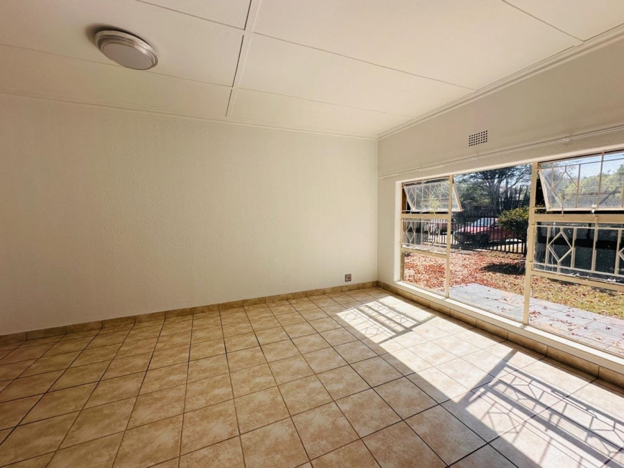 4 Bedroom Property for Sale in Verwoerdpark Gauteng