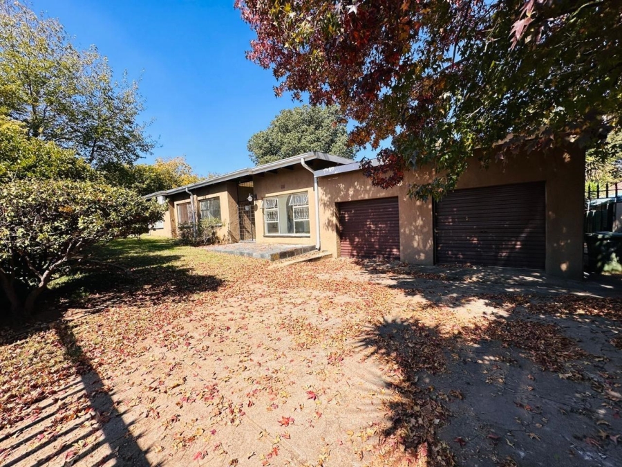 4 Bedroom Property for Sale in Verwoerdpark Gauteng