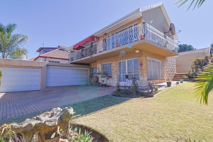 3 Bedroom Property for Sale in Linmeyer Gauteng