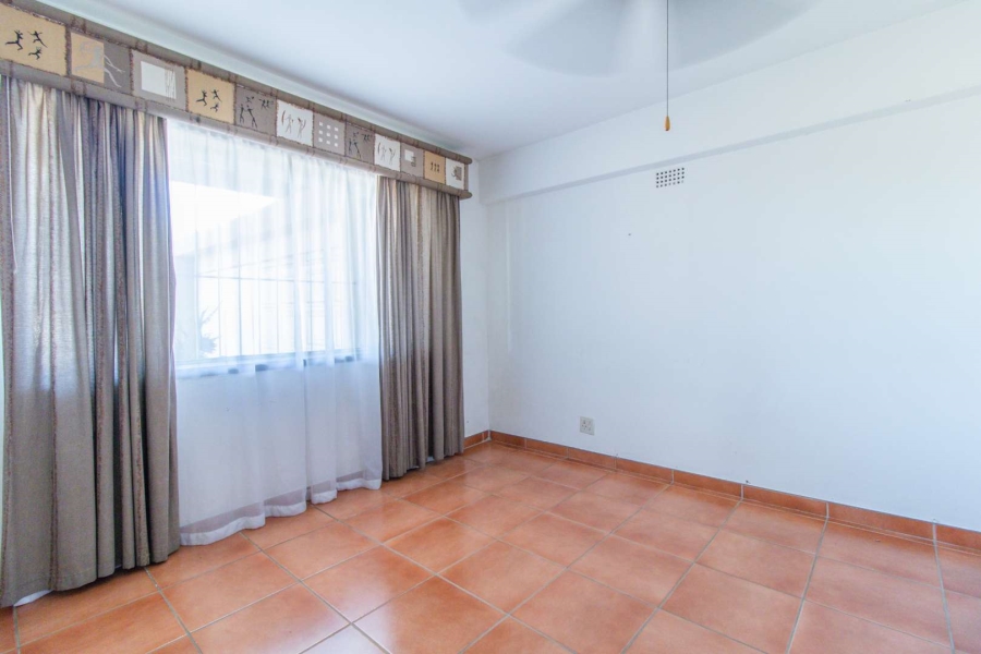 3 Bedroom Property for Sale in Linmeyer Gauteng