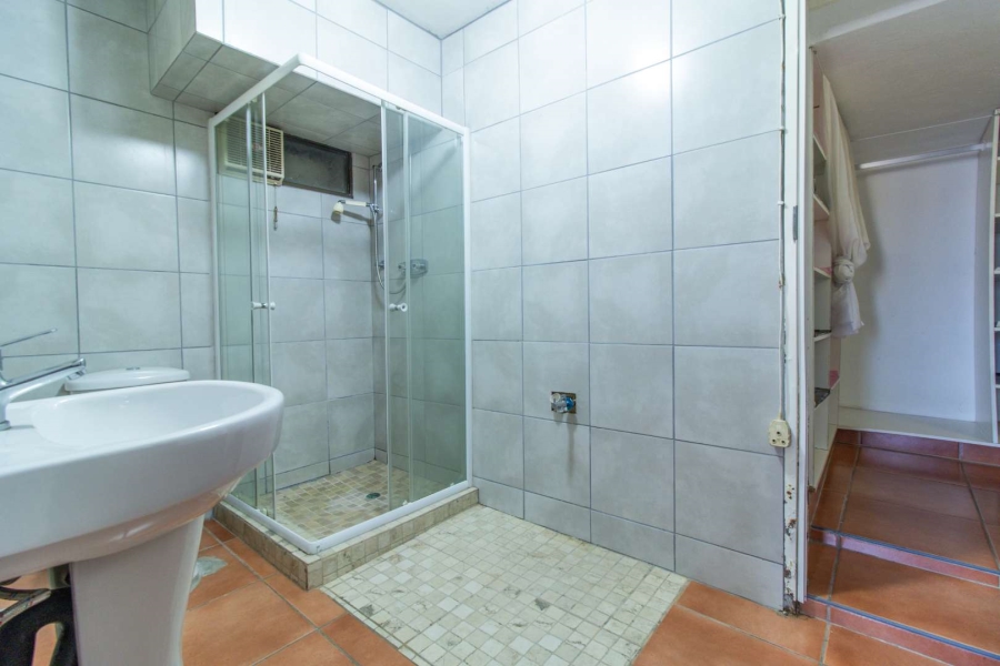 3 Bedroom Property for Sale in Linmeyer Gauteng