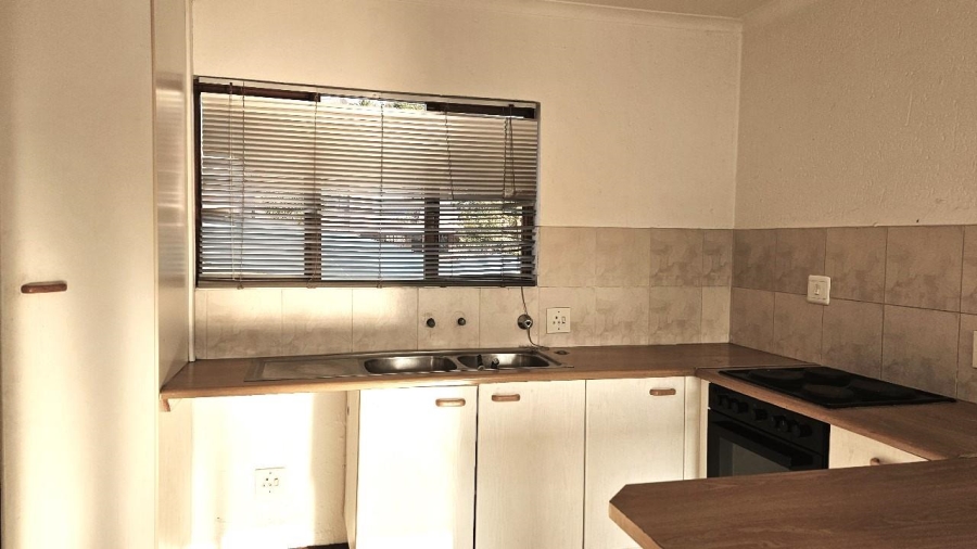 2 Bedroom Property for Sale in Winchester Hills Gauteng