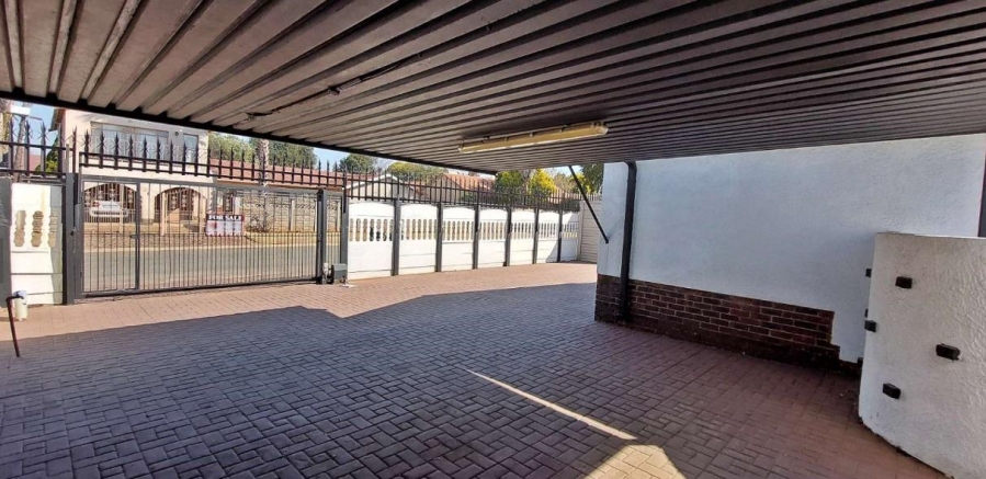 3 Bedroom Property for Sale in Verwoerdpark Gauteng