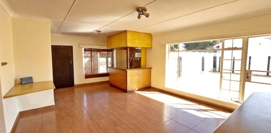 3 Bedroom Property for Sale in Verwoerdpark Gauteng