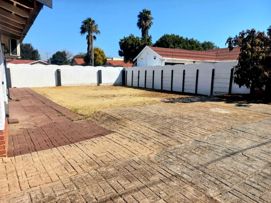 3 Bedroom Property for Sale in Verwoerdpark Gauteng