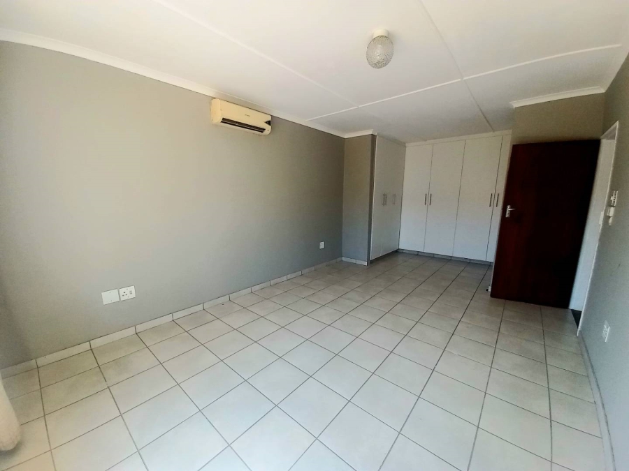 3 Bedroom Property for Sale in Verwoerdpark Gauteng