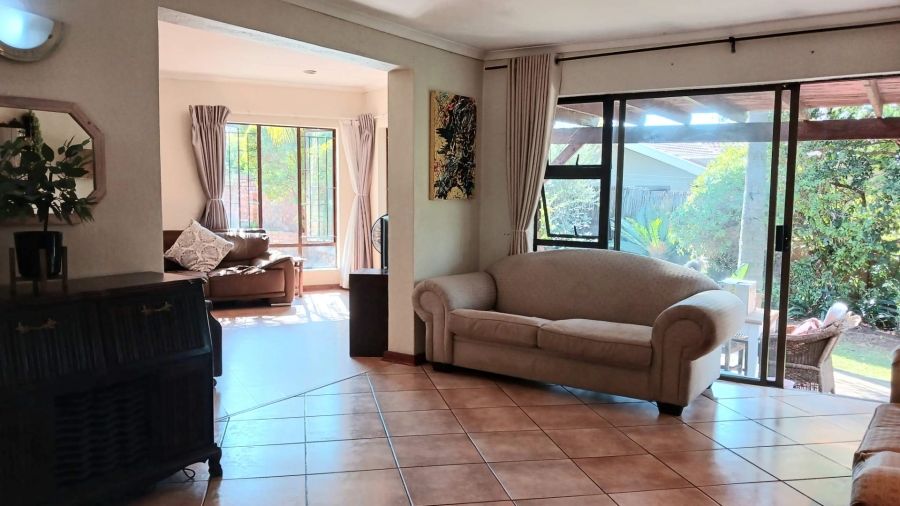 4 Bedroom Property for Sale in Hurlingham Manor Gauteng