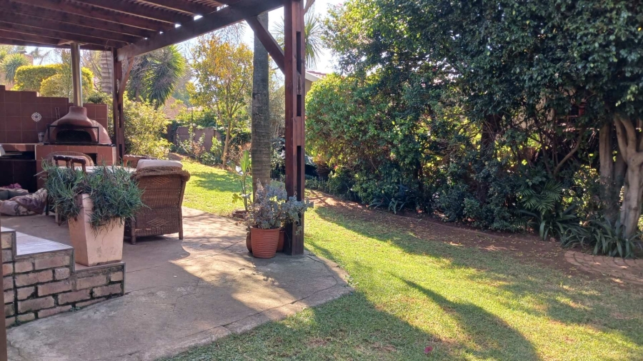 4 Bedroom Property for Sale in Hurlingham Manor Gauteng