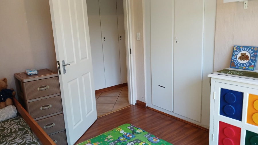 4 Bedroom Property for Sale in Hurlingham Manor Gauteng