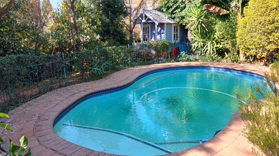 4 Bedroom Property for Sale in Hurlingham Manor Gauteng