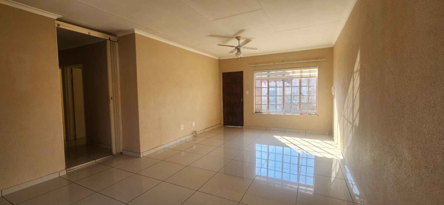 3 Bedroom Property for Sale in New Redruth Gauteng