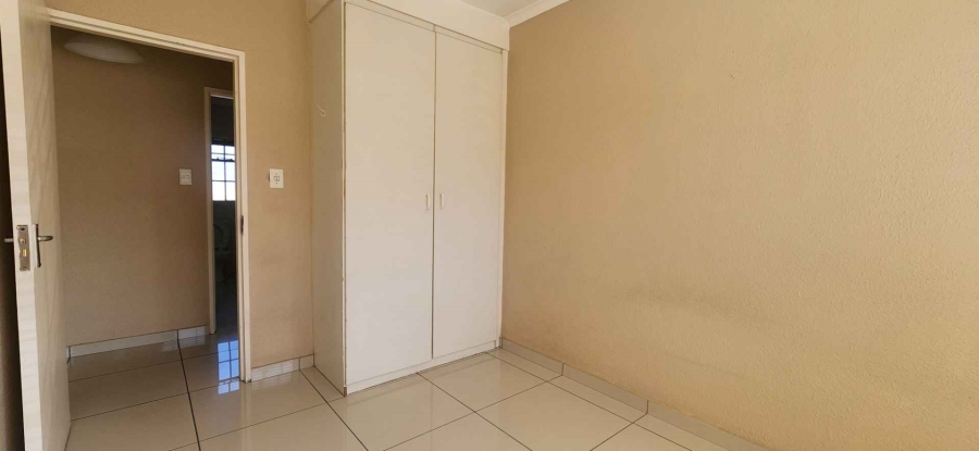 3 Bedroom Property for Sale in New Redruth Gauteng