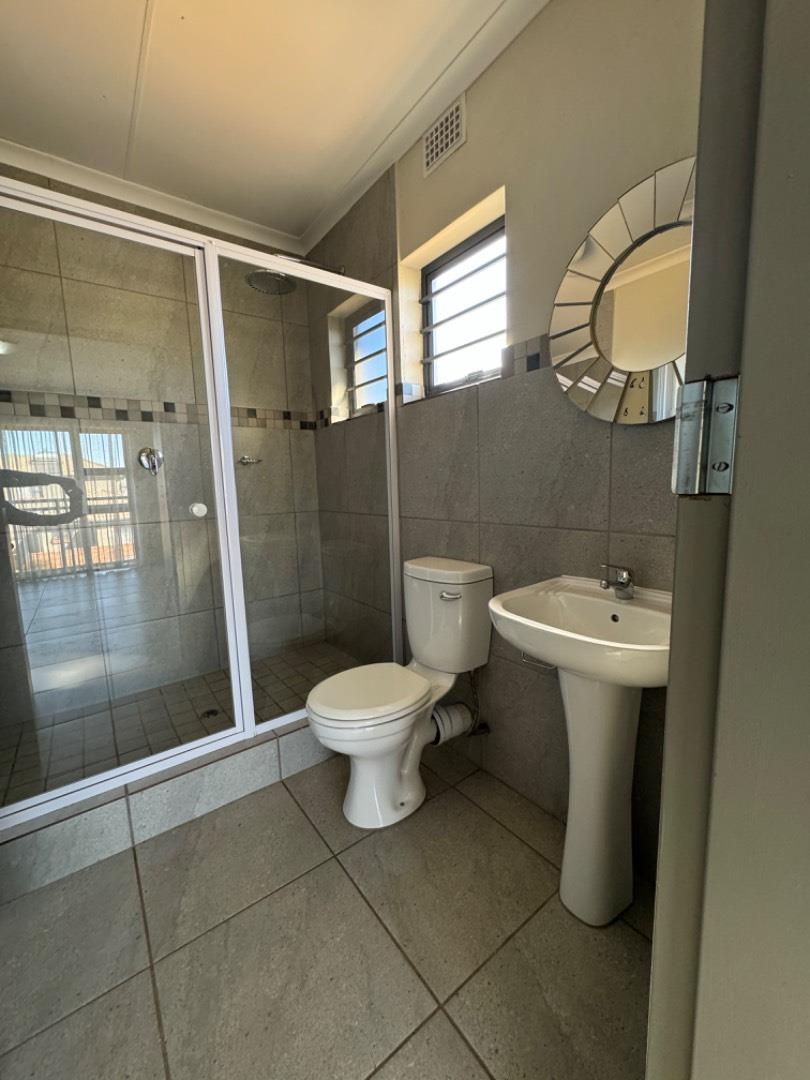 3 Bedroom Property for Sale in Albertsdal Gauteng