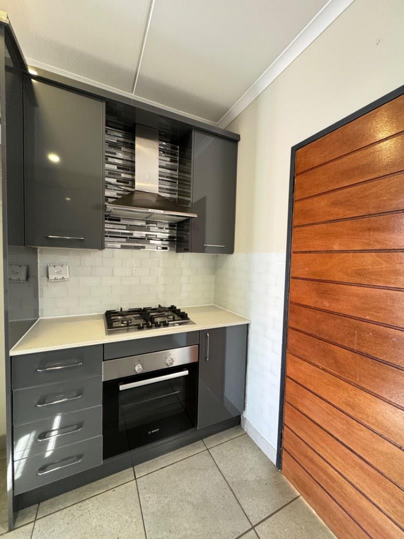 3 Bedroom Property for Sale in Albertsdal Gauteng
