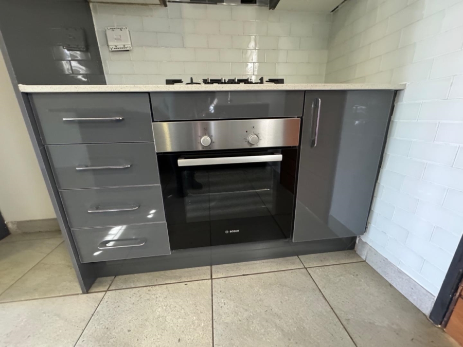 3 Bedroom Property for Sale in Albertsdal Gauteng