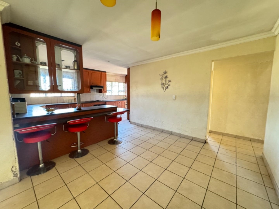 4 Bedroom Property for Sale in Meredale Gauteng