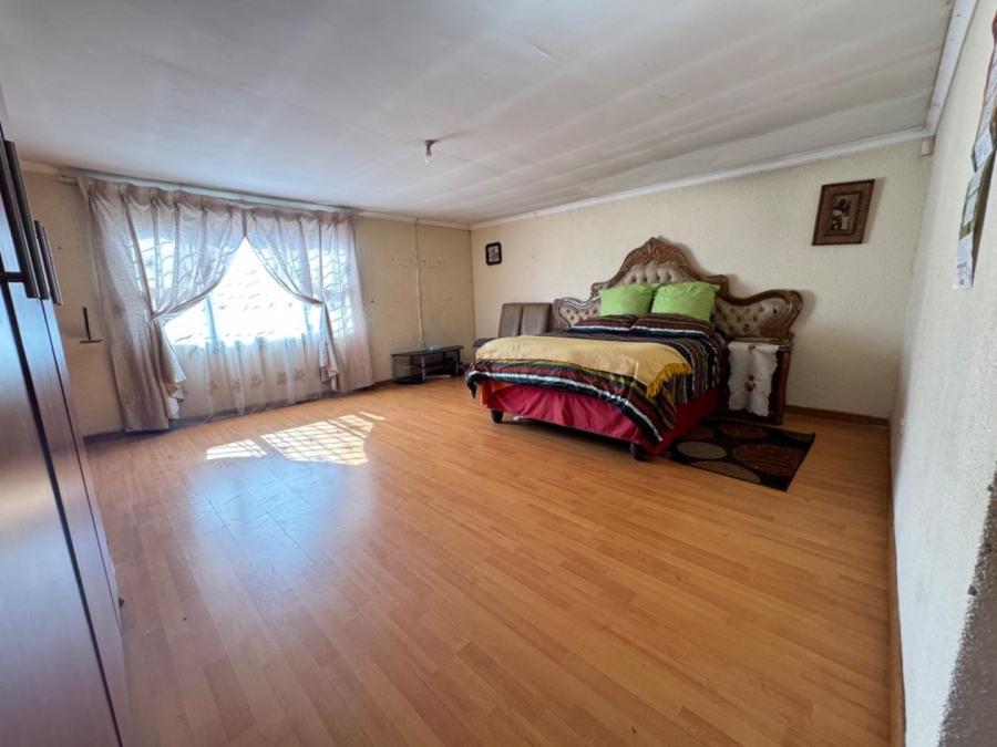 4 Bedroom Property for Sale in Meredale Gauteng