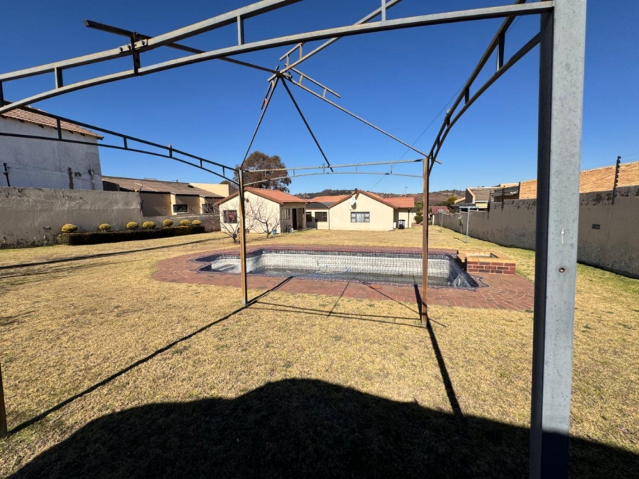 4 Bedroom Property for Sale in Meredale Gauteng