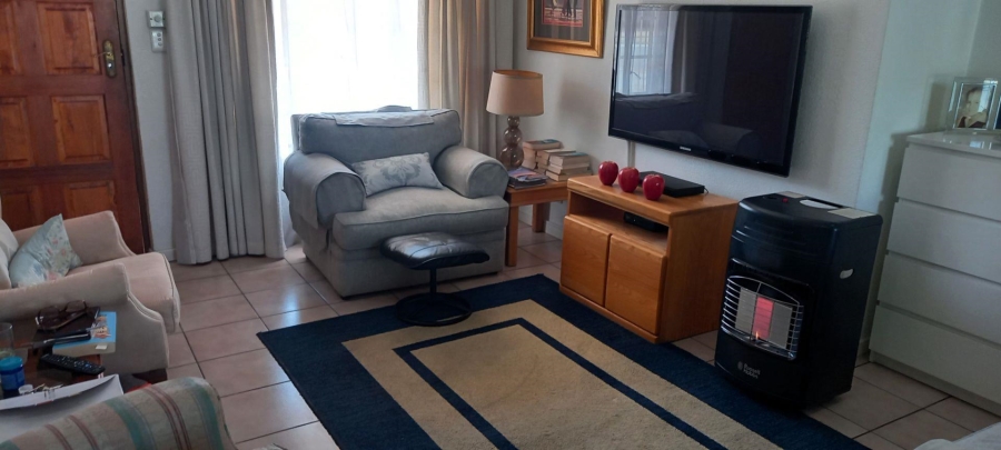 2 Bedroom Property for Sale in South Crest Gauteng