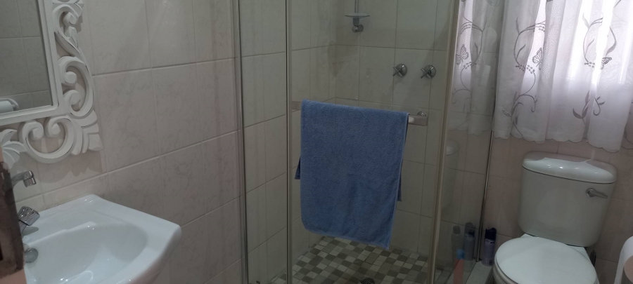 2 Bedroom Property for Sale in South Crest Gauteng