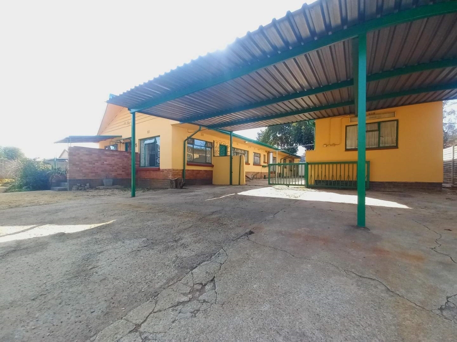 5 Bedroom Property for Sale in Florentia Gauteng