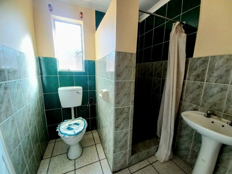 5 Bedroom Property for Sale in Florentia Gauteng