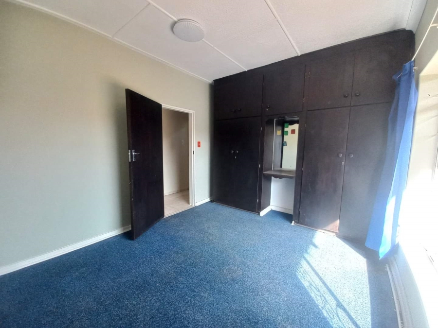 5 Bedroom Property for Sale in Florentia Gauteng