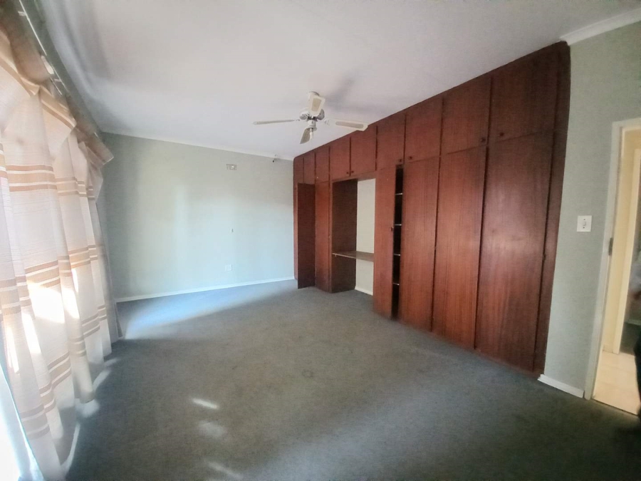 5 Bedroom Property for Sale in Florentia Gauteng