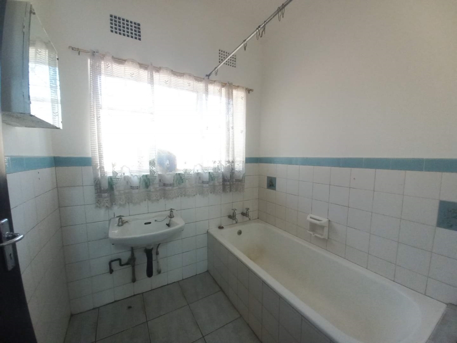 5 Bedroom Property for Sale in Florentia Gauteng
