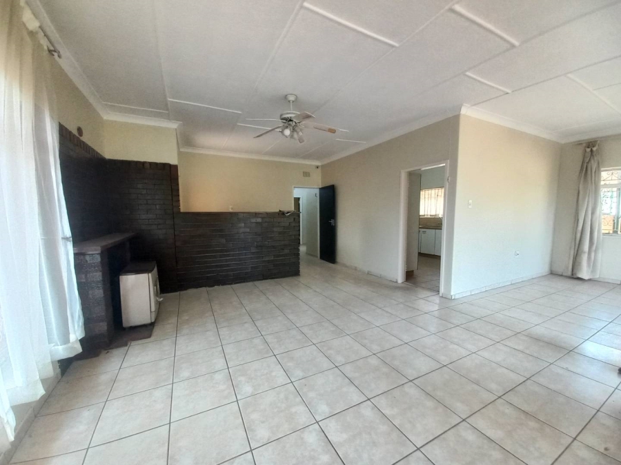 5 Bedroom Property for Sale in Florentia Gauteng