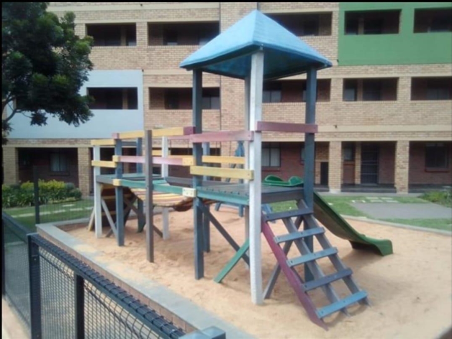 2 Bedroom Property for Sale in Montana Tuine Gauteng