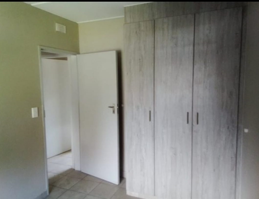 2 Bedroom Property for Sale in Montana Tuine Gauteng