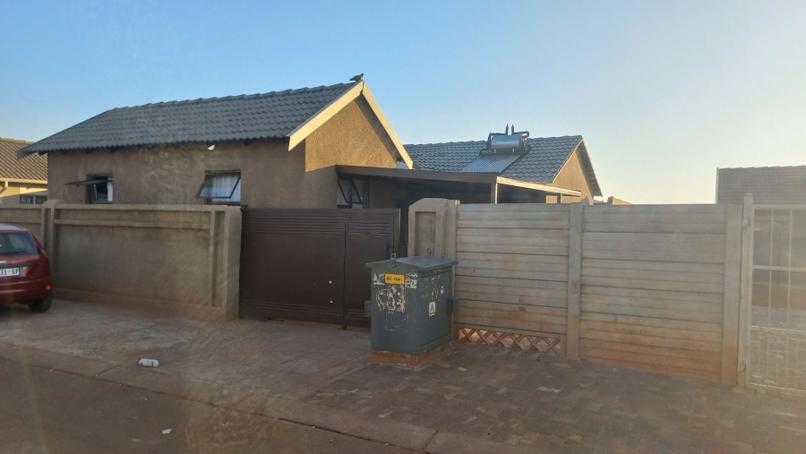 2 Bedroom Property for Sale in Sky City Gauteng