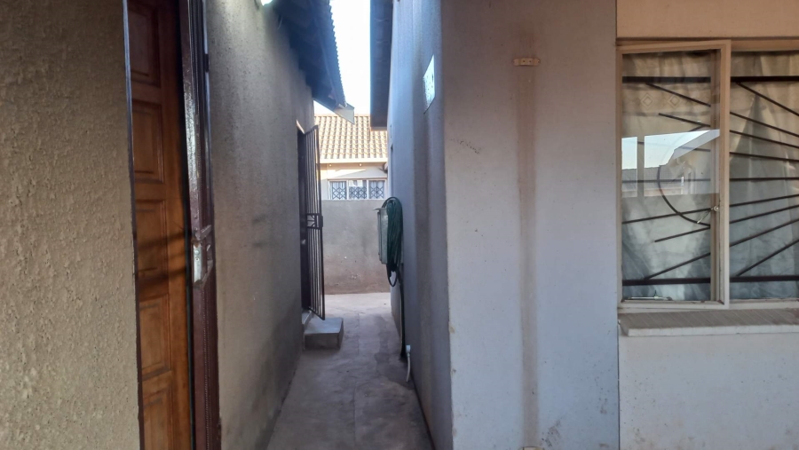 2 Bedroom Property for Sale in Sky City Gauteng