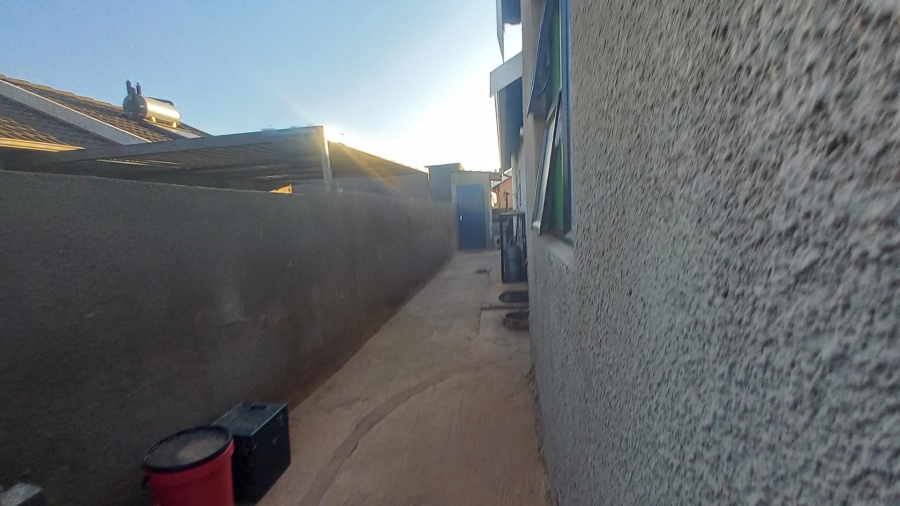 2 Bedroom Property for Sale in Sky City Gauteng