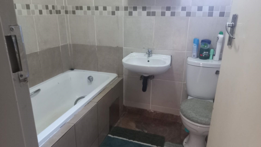 2 Bedroom Property for Sale in Sky City Gauteng