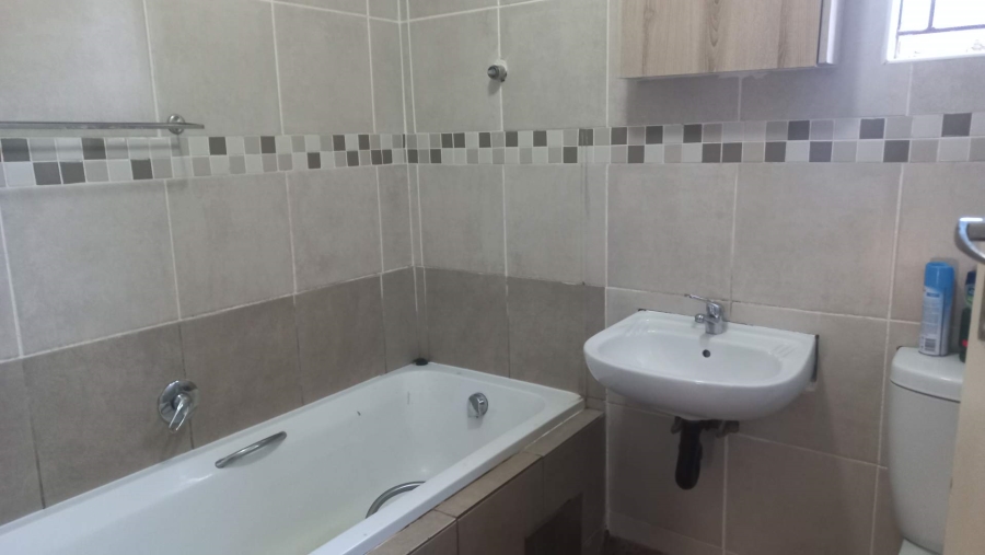2 Bedroom Property for Sale in Sky City Gauteng