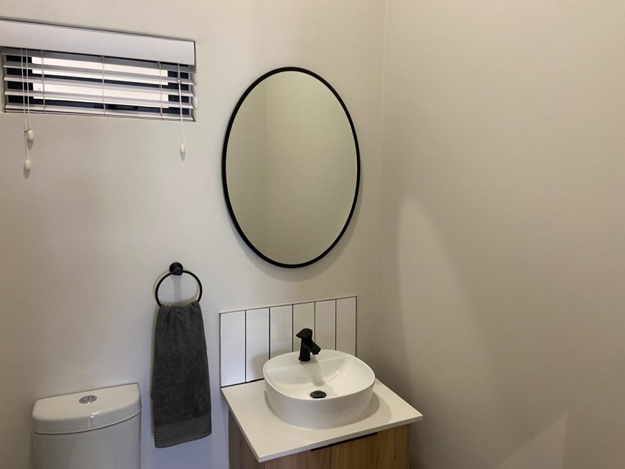 2 Bedroom Property for Sale in Aspen Hills Gauteng