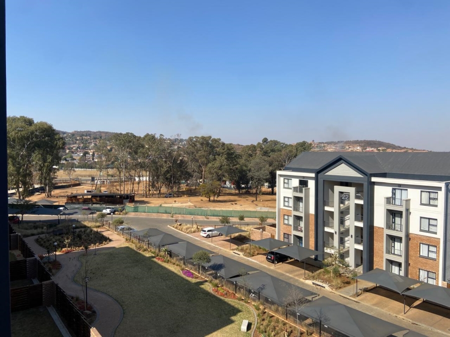 2 Bedroom Property for Sale in Aspen Hills Gauteng