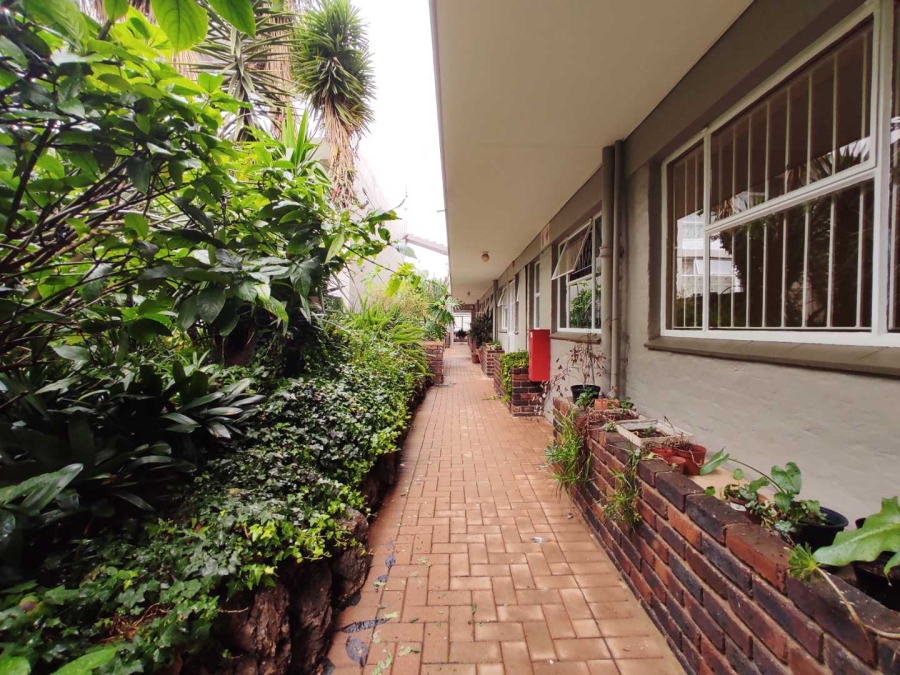 2 Bedroom Property for Sale in Blairgowrie Gauteng