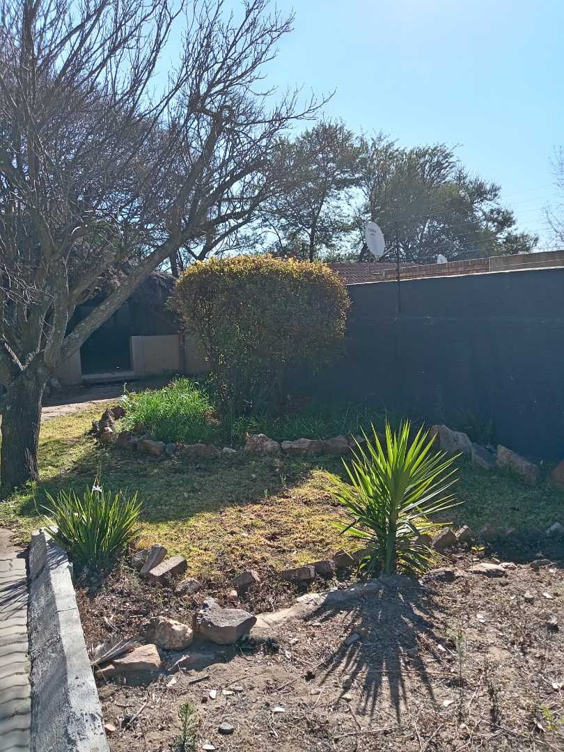 To Let 1 Bedroom Property for Rent in Bramley Park Gauteng