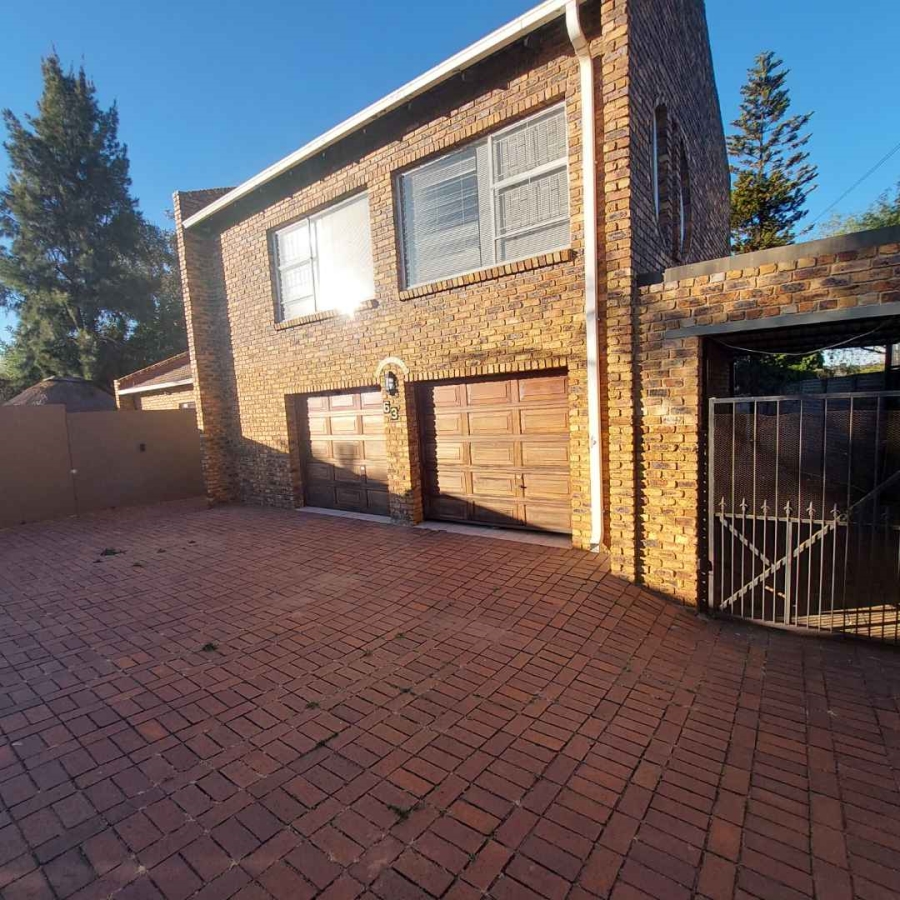 5 Bedroom Property for Sale in Suideroord Gauteng