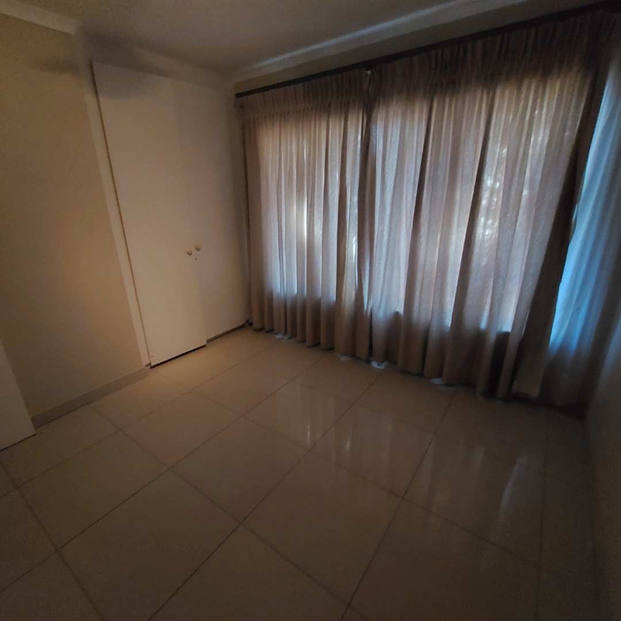 5 Bedroom Property for Sale in Suideroord Gauteng
