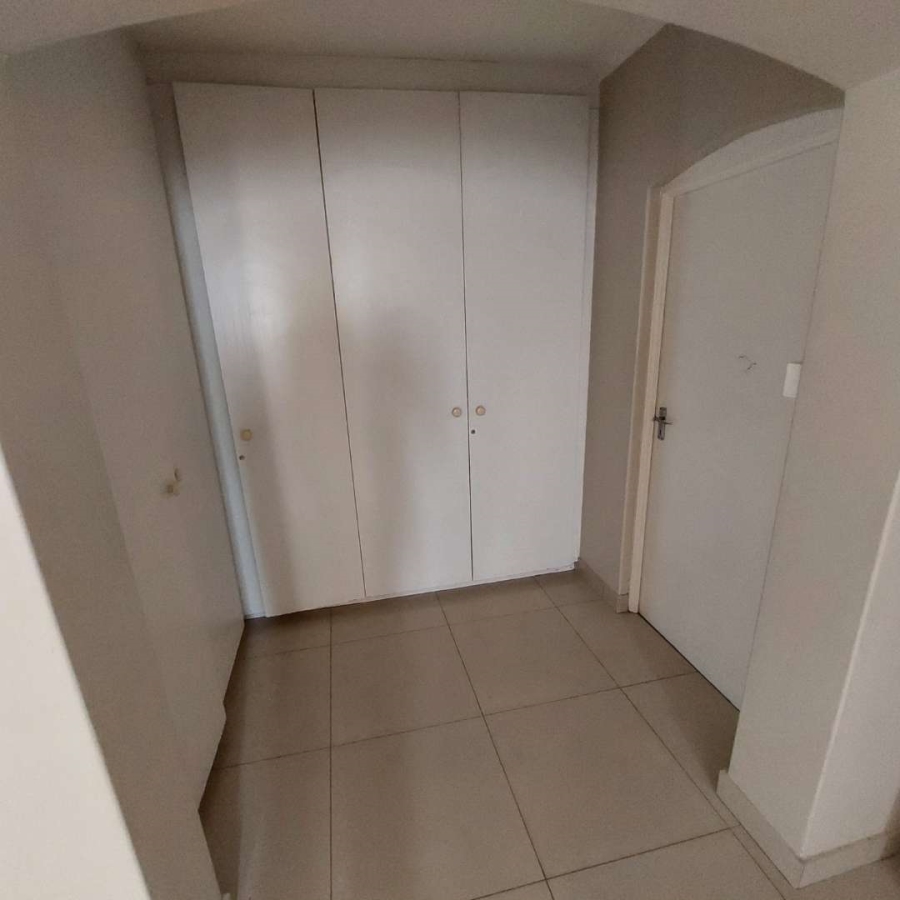 5 Bedroom Property for Sale in Suideroord Gauteng