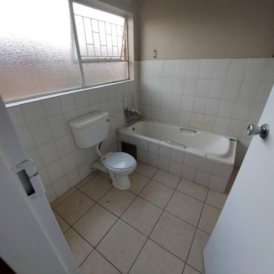 5 Bedroom Property for Sale in Suideroord Gauteng