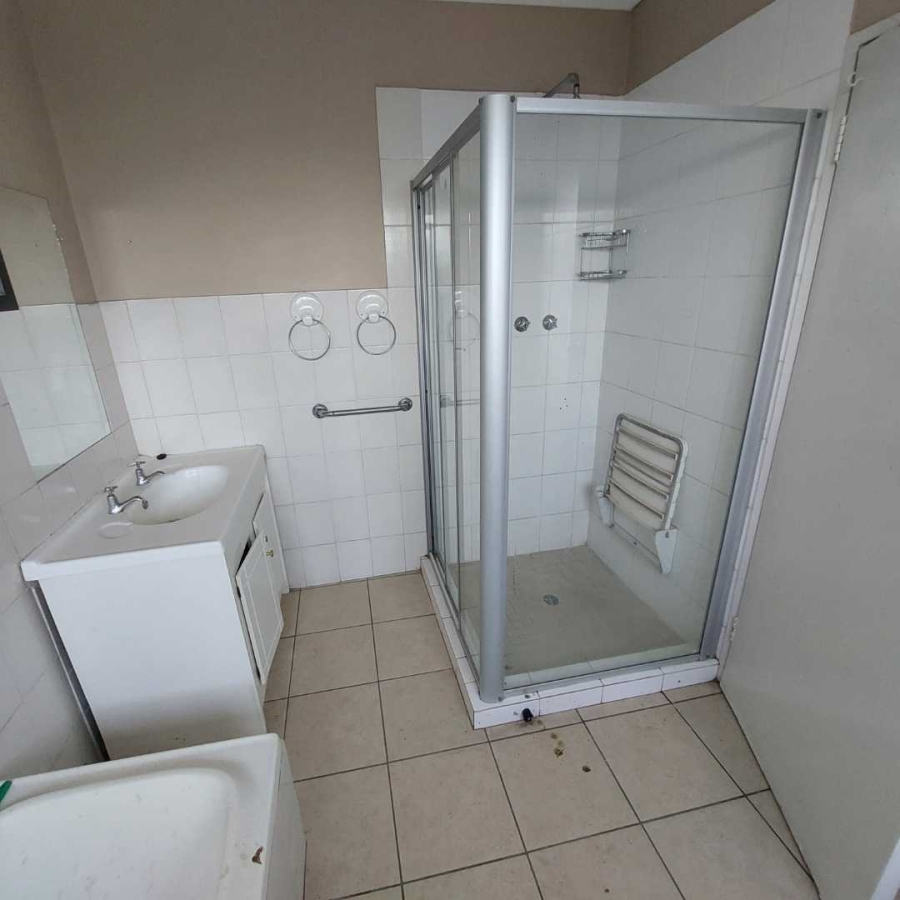 5 Bedroom Property for Sale in Suideroord Gauteng