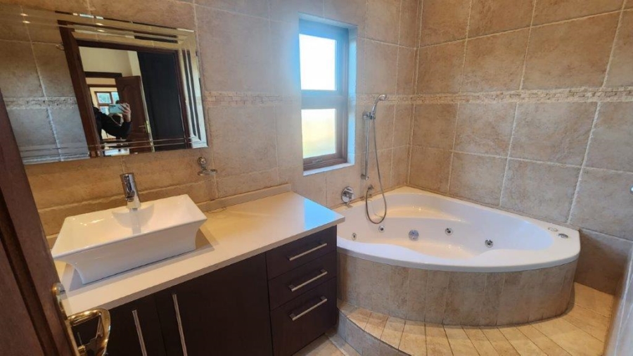 3 Bedroom Property for Sale in Glenvista Gauteng